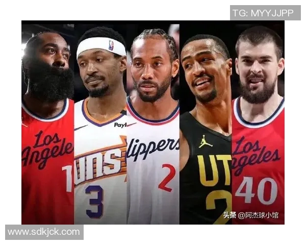 备受期待的快船，第一场比赛就被打崩！说真的，这套首发真不行！