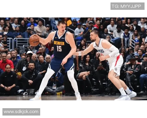 曝在浓眉的交易谈判中 老鹰拒绝送出里萨谢&26年鹈鹕首轮签